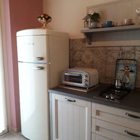 Poggio Гостевой дом Бардолино