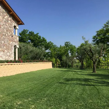 ゲストハウス Poggio バルドリーノ